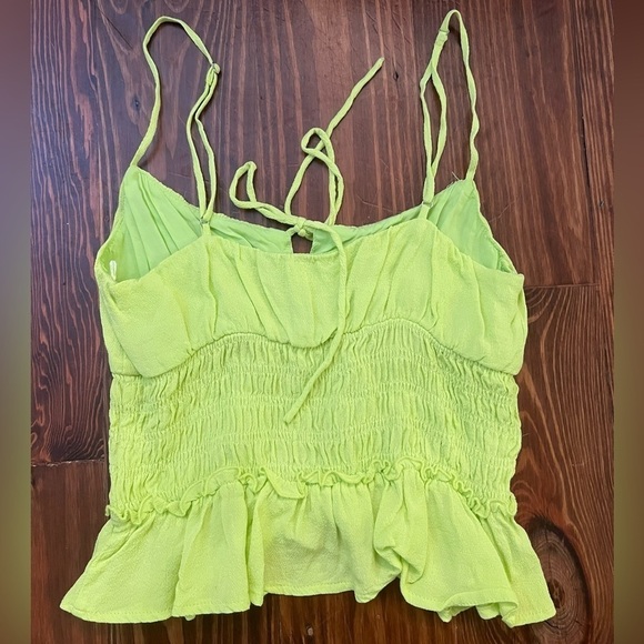ASTR THE LABEL REVOLVE Fiona Smocked Top in Lime Green/Bright Yellow - Picture 4 of 8